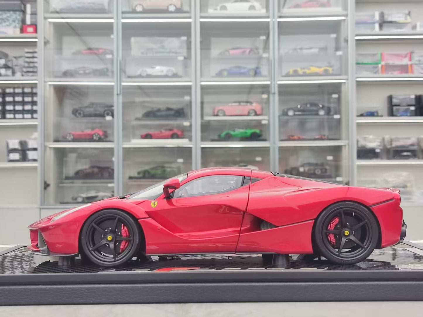 BBR 1/18 Ferrari LaFerrari Diecast Model, Fully Opening, Metallic Red (BBR182240)
