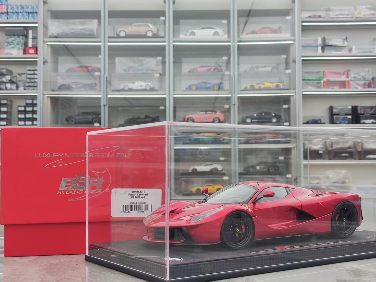 BBR 1/18 Ferrari LaFerrari Diecast Model, Fully Opening, Metallic Red (BBR182240A)