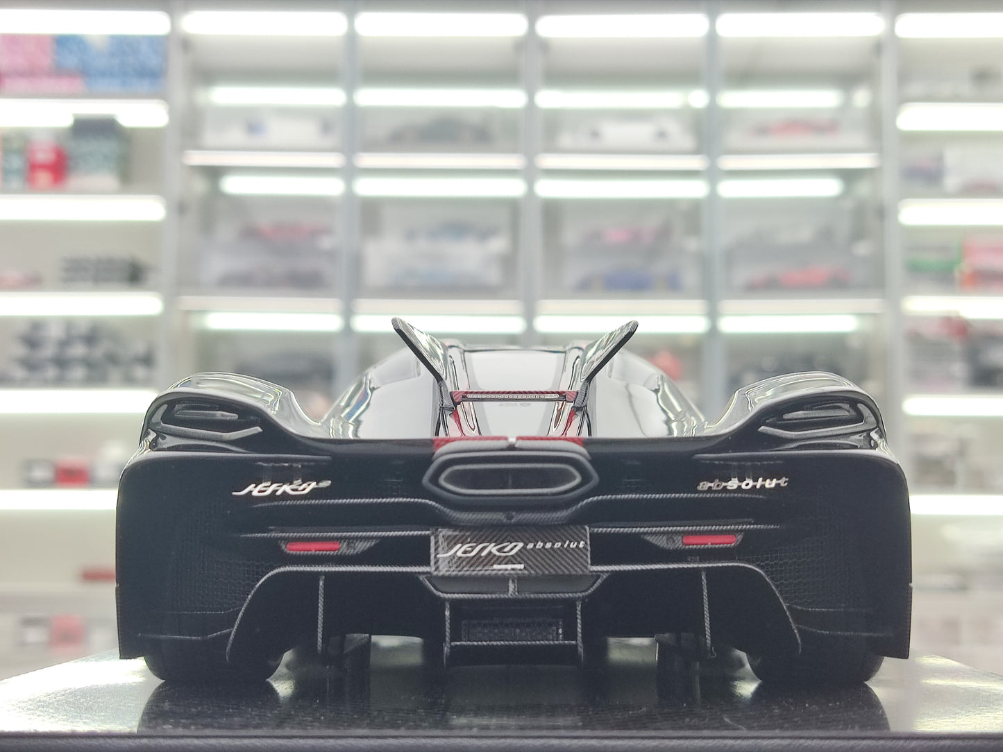 FRONTIART 1/18 Koenigsegg Jesko Absolut 7355 Black FA175