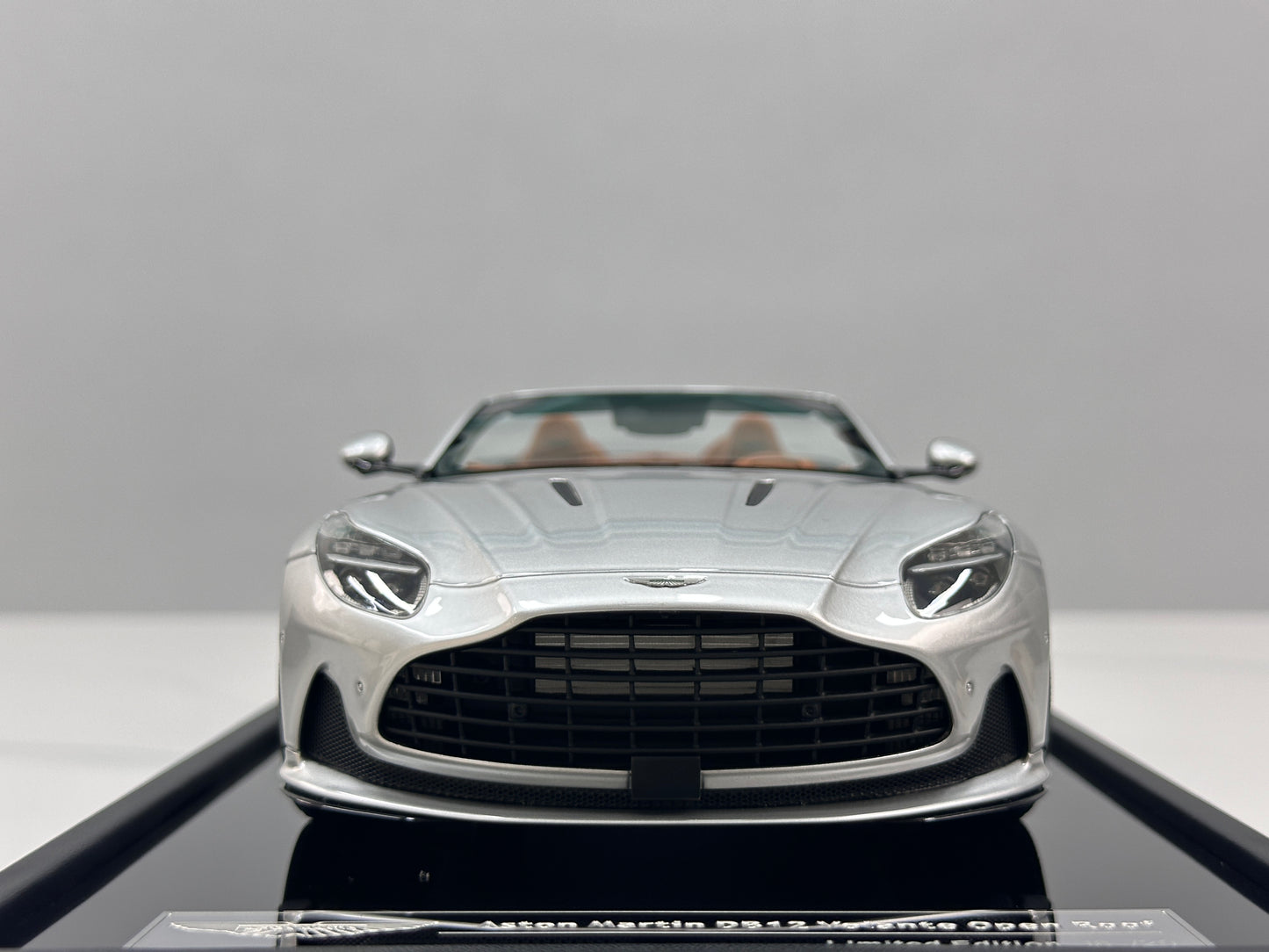 Xiaoguang Model & MotorHelix 1/18 Aston Martin DB12 Volante Convertible – Lightning Silver (MH387)