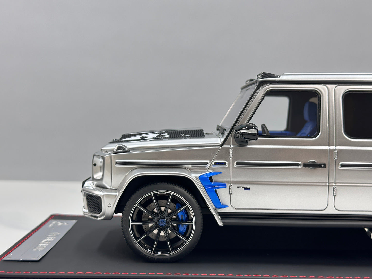 BBA Model 1/18 Brabus G800 Tungsten Silver BBA085