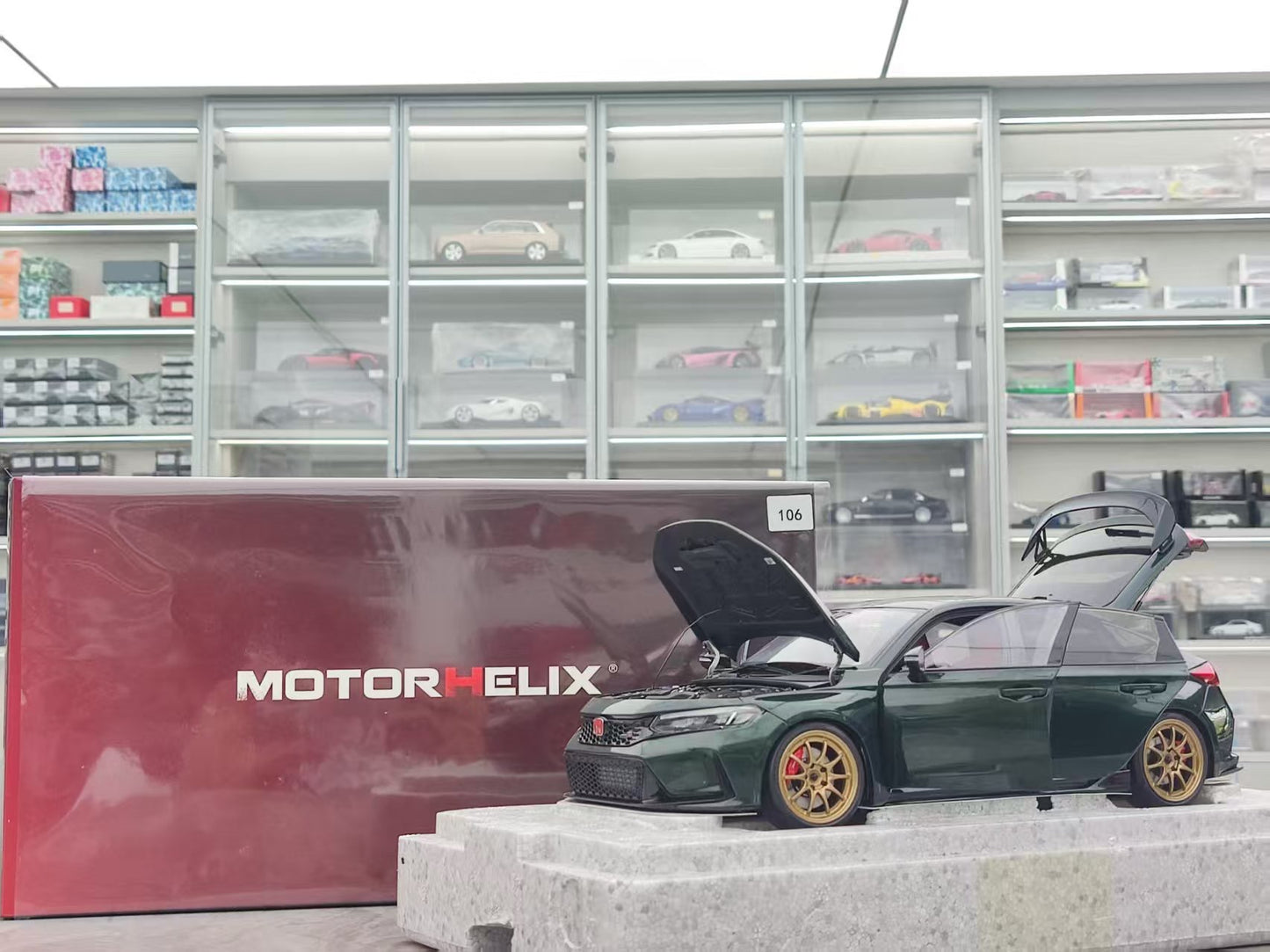 MOTORHELIX 1/18 Honda Civic TYPE R (FL5) Customized Pearl Dark Green MH336