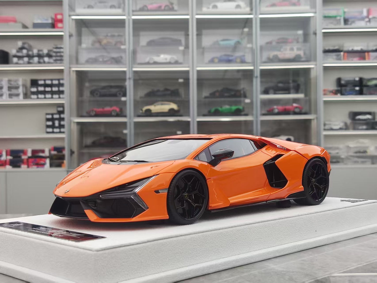 BBA MDOEL 1/18 Lamborghini Revuelto the new generation Aventador orange BBA060