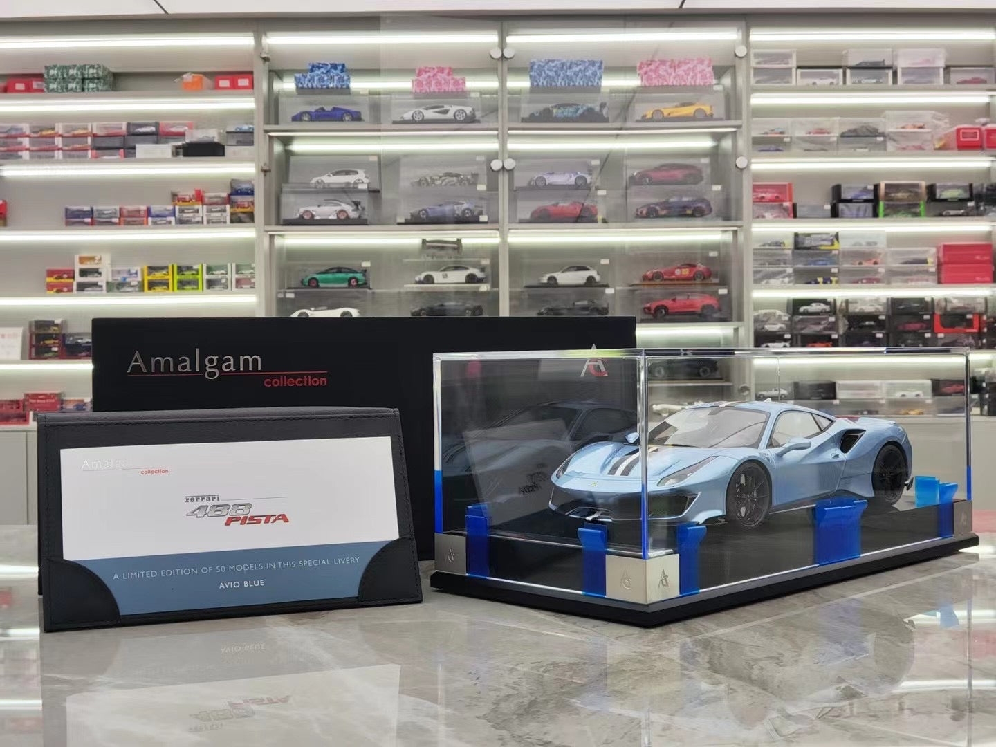 Amalgam 1/18 Ferrari 488 Pista Custom Edition Diecast Car Model