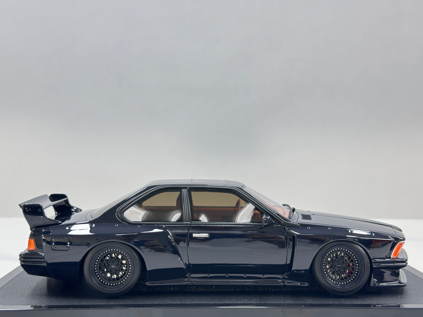 OTTO 1/18 BMW 635 CSi (E24) Widebody by Counter – Metallic Dark Blue (OT1184)
