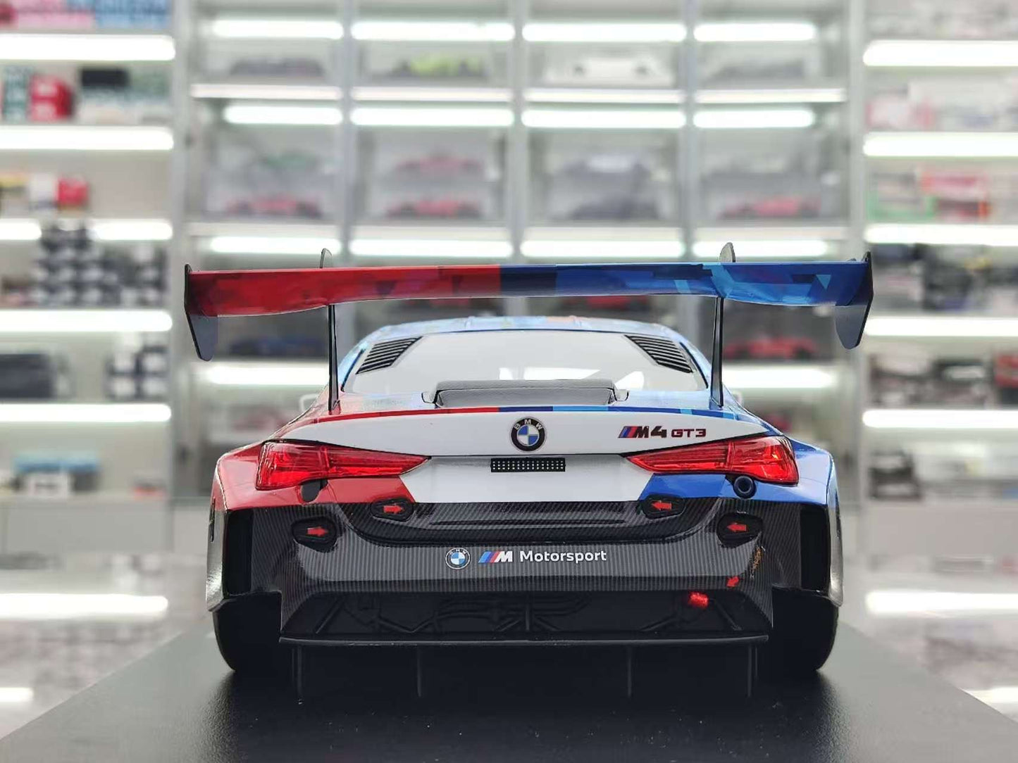 Topspeed 1/18 BMW M4 GT3 EVO Presentation Blue-White Livery Resin Model TS0614