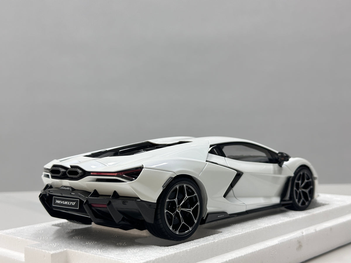 LCD 1/18 Lamborghini Revuelto – Die-cast Model with Fully Opening Parts – White (LCD18026-WH)