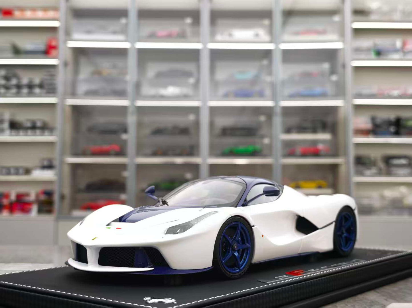 BBR 1:18 Ferrari LaFerrari White BBR182238DIE