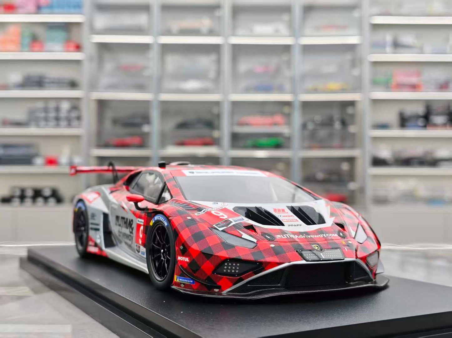 Topspeed 1/18 Lamborghini Huracan GT3 EVO2 #9 Pfaff Motorsports TS0625