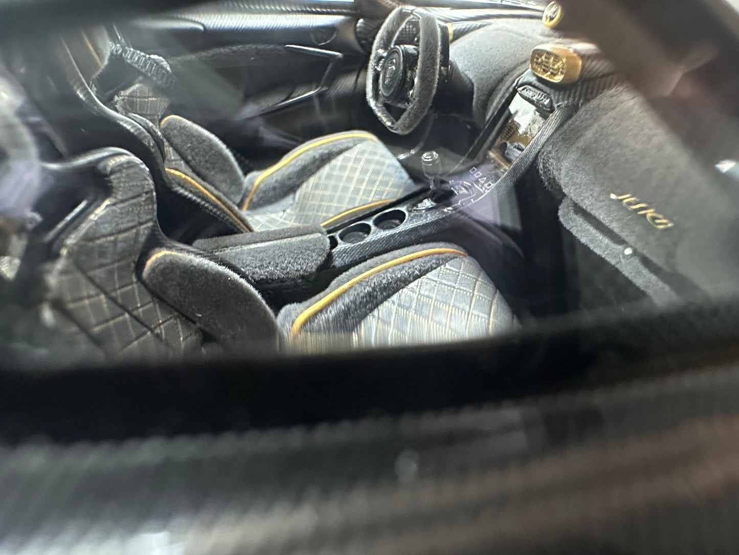 FRONTIART 1/18 Koenigsegg Jesko Carbon Gold FA197