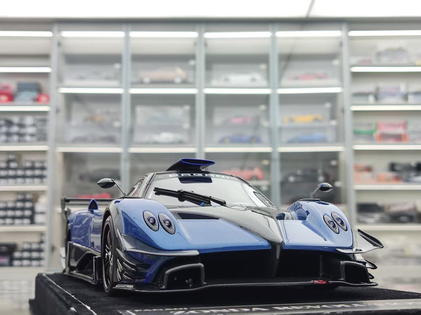 HH Model 1/18 Pagani Zonda R & Evolution Specials Blue/Black Dual Carbon HH564