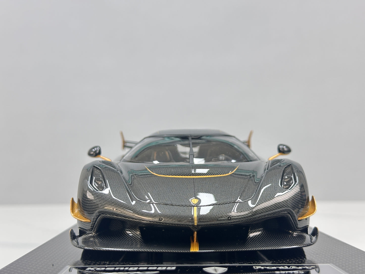 FRONTIART 1/18 Koenigsegg Jesko Carbon Gold FA197