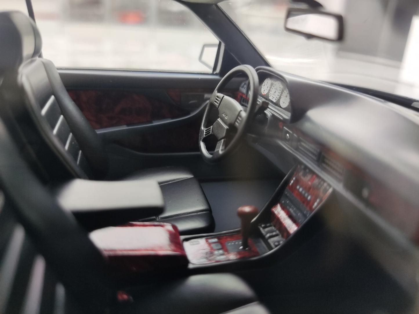 OTTO 1/18 Mercedes SPECIALS 560 Obsidian Black OT1134