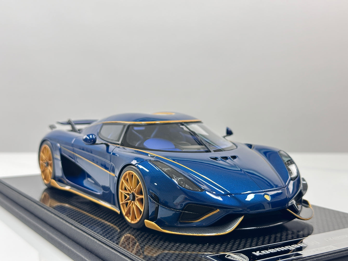 FRONTIART 1/18 Koenigsegg Regera Blue Carbon FA191