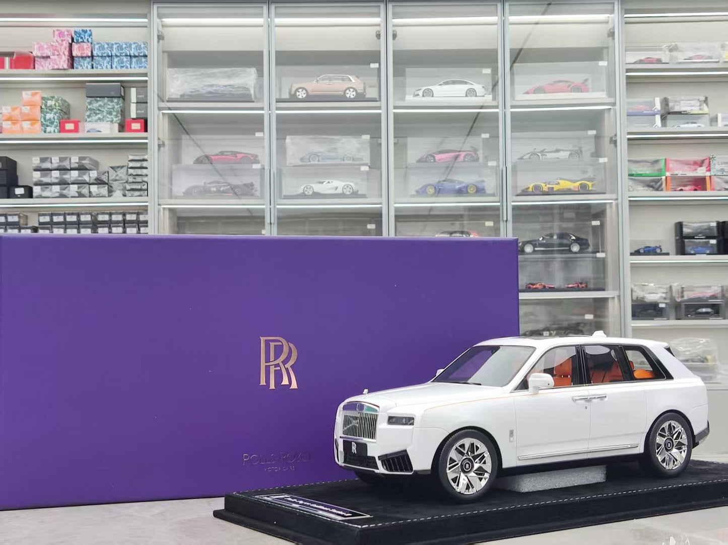 HH Model 1/18 Rolls-Royce Cullinan Series II Pearl White HH540