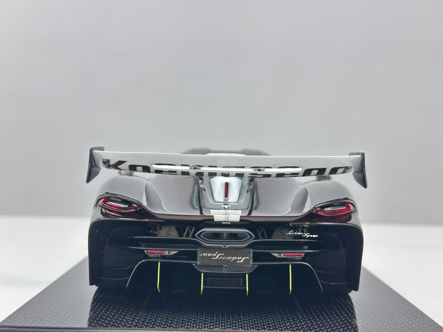 FRONTIART 1/18 Koenigsegg Jesko "Sadair's Spear" – Brown (FA198)