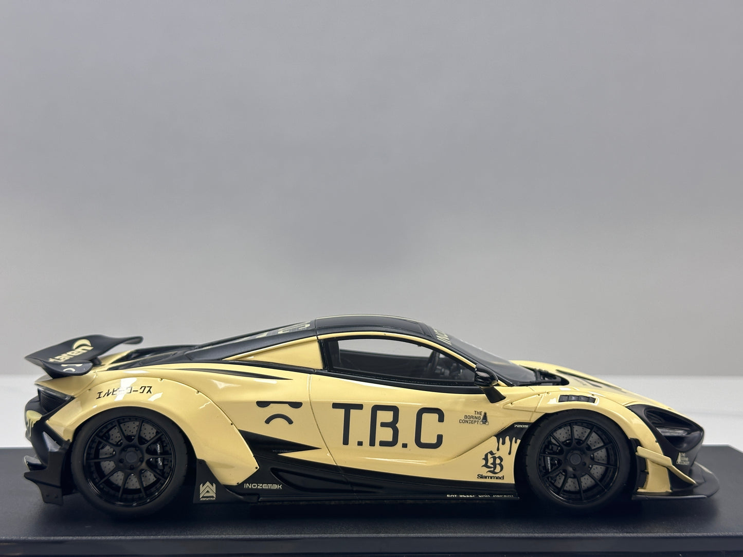 GT Spirit 1/18 McLaren LB-WORKS 720S Beige GT961
