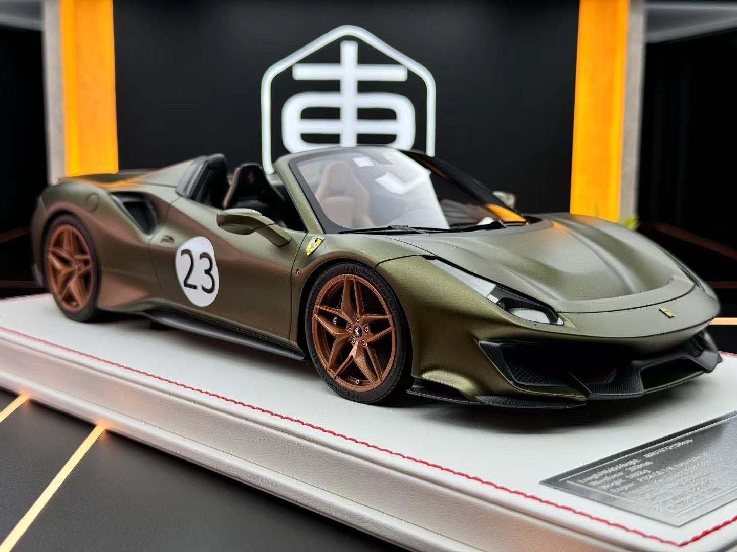 DM 1/18 Ferrari 488 pista spider Verde Masoni Opaco 01/25 DDJ013