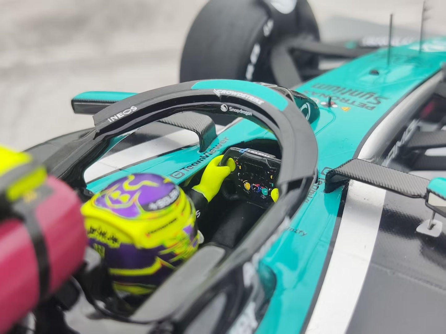 SPARK 1/18 Mercedes AMG F1 W15 2024 Singapore Grand Prix #44 Blue Livery 18S667