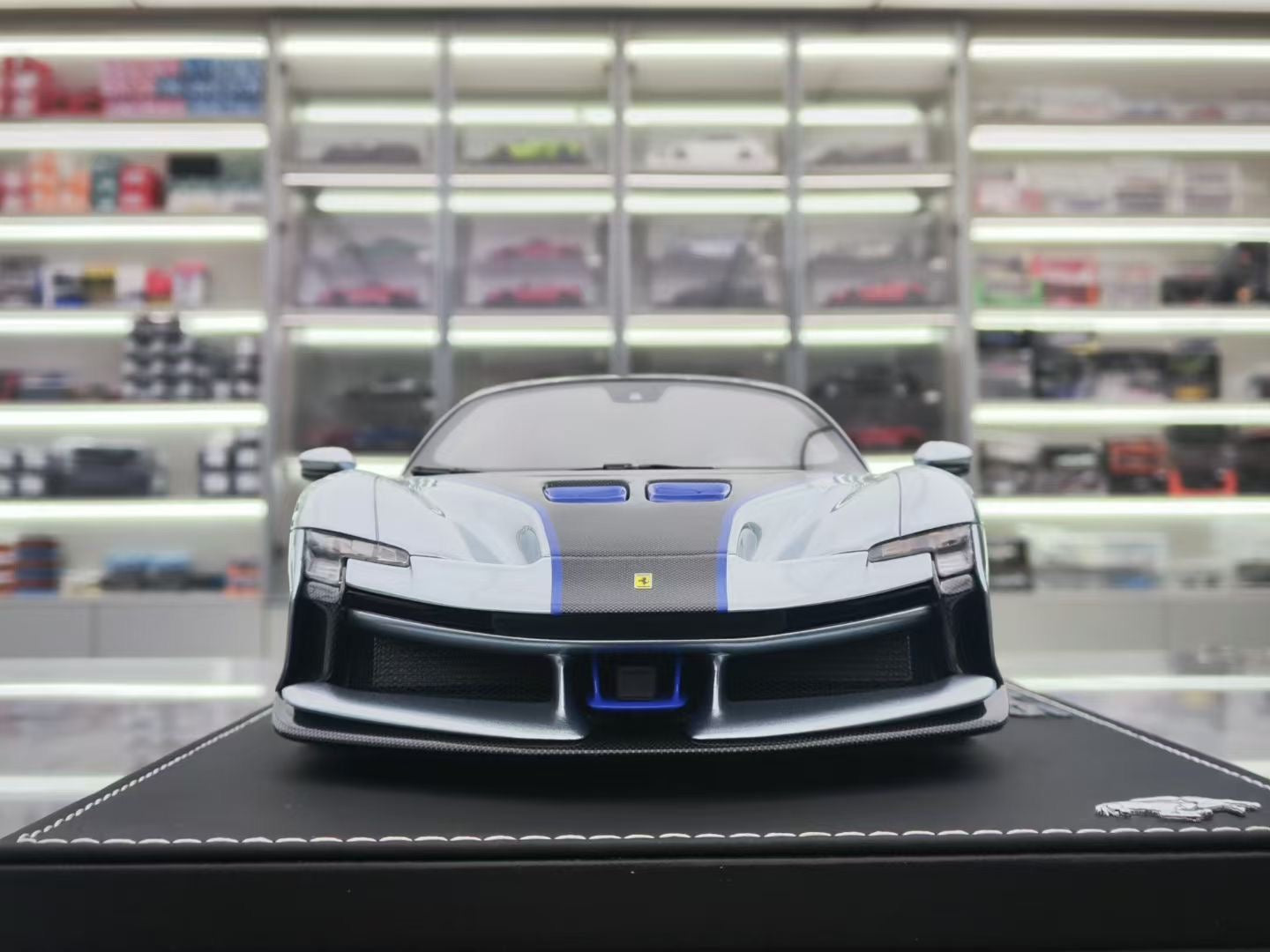 BBR 1/18 Ferrari SF90 XX Stradale Titanium Grey P18237N
