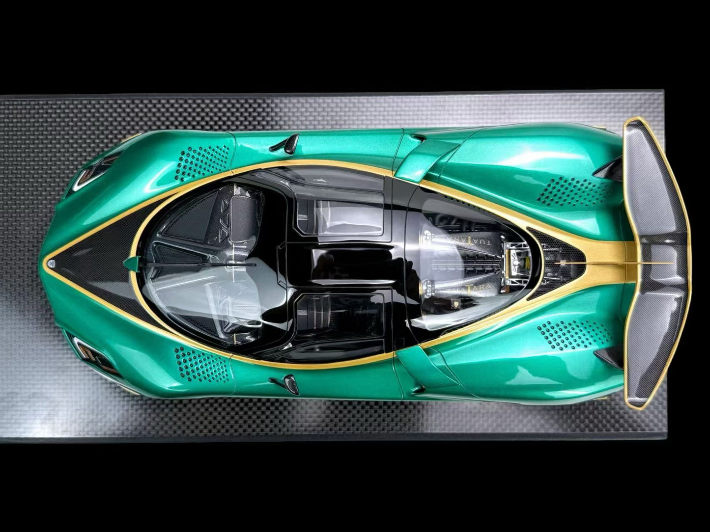 Frontiart 1/18 SSC Tuatara Striker – Green