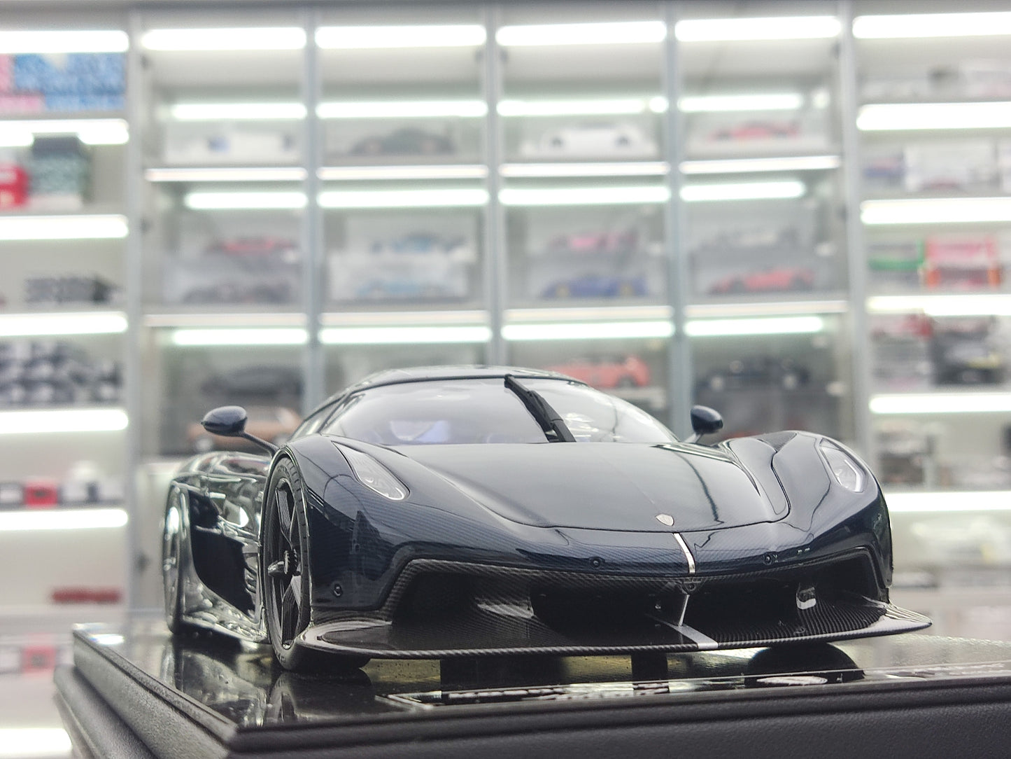 FRONTIART 1/18 Koenigsegg Jesko Absolut 7273 Blue Carbon FA176