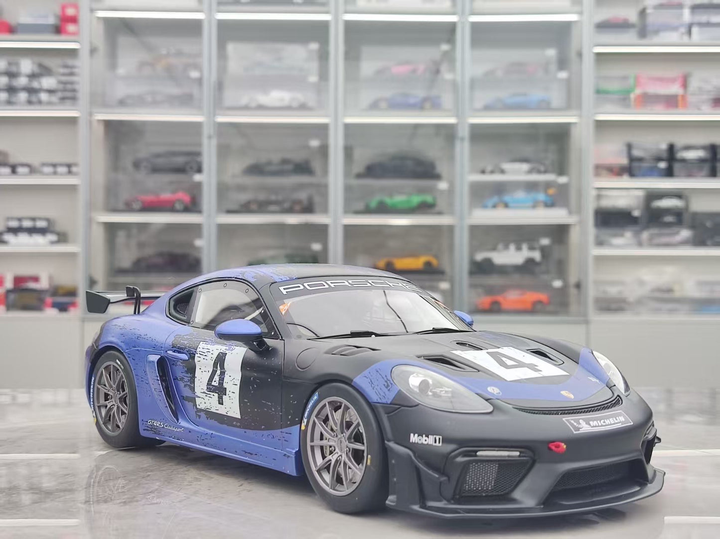 OTTO 1/18 Porsche Cayman 718 GT4 RS Clubport 2021 Blue/Black Livery OT469