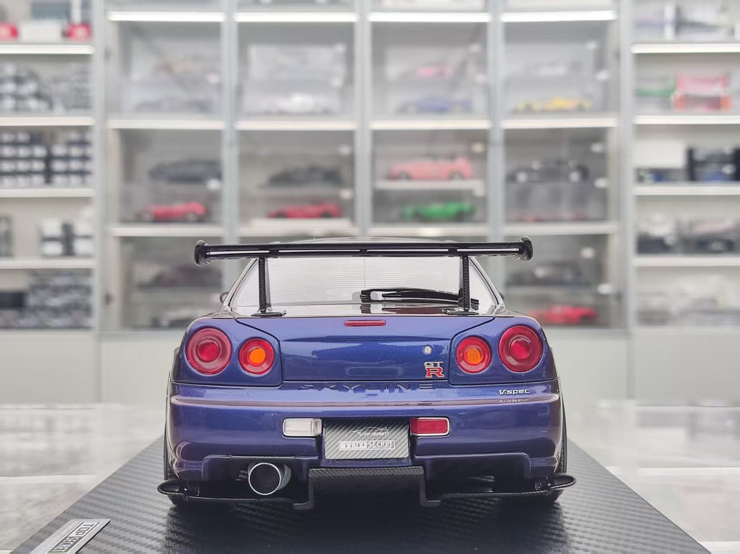 Ignition Model 1/18 Nissan TOP SECRET 34GT-R (BNR34) Metallic Purple IG3850