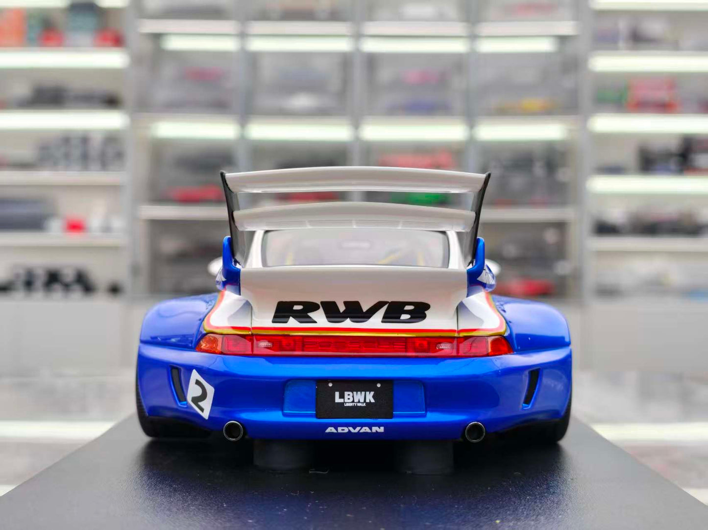 GT Spirit 1/18 Porsche RWB X LIBERTY WALK WHITE GT530
