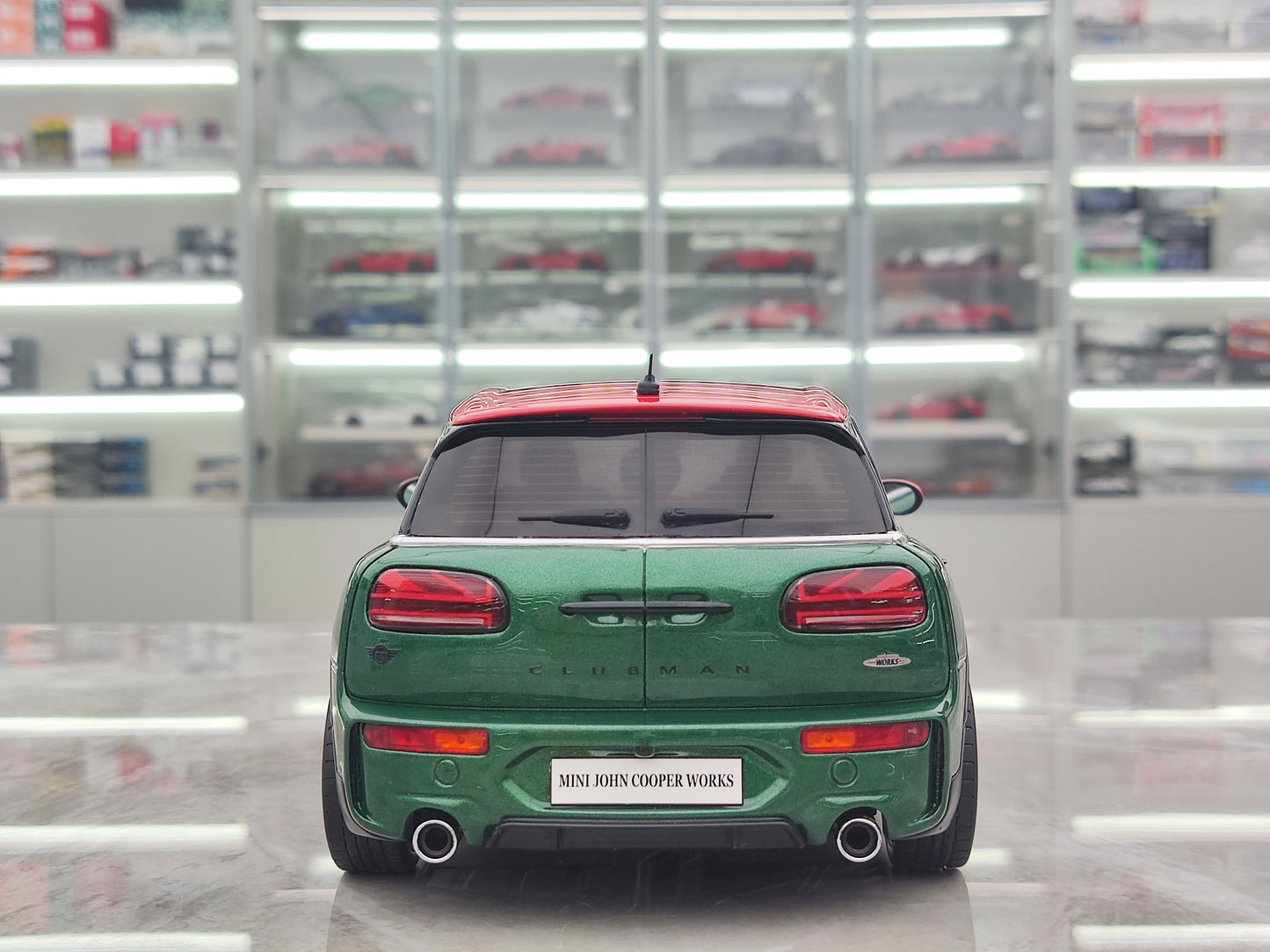 OTTO 1/18 MINI CLUBMAN (F54) JCW British Green Resin Model Car OT1168