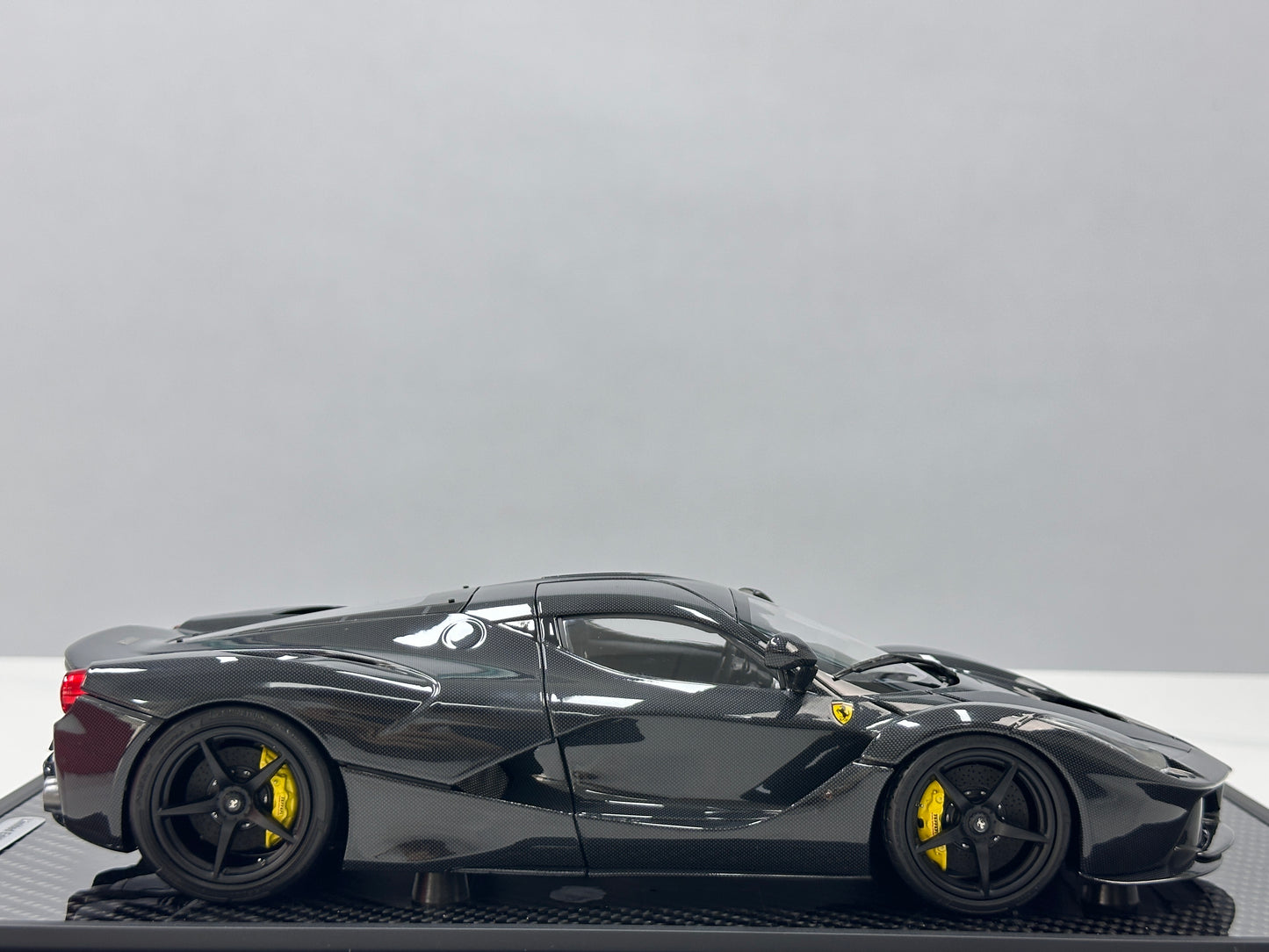 BBR 1/18 Ferrari LaFerrari, Alloy Alloy Fully Open, Carbon Fiber Sole, Black Knight BBR182244A