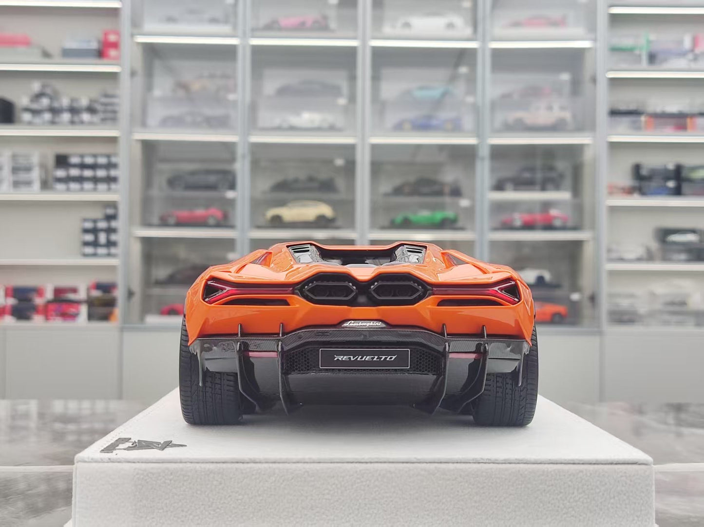 BBA MDOEL 1/18 Lamborghini Revuelto the new generation Aventador orange BBA060