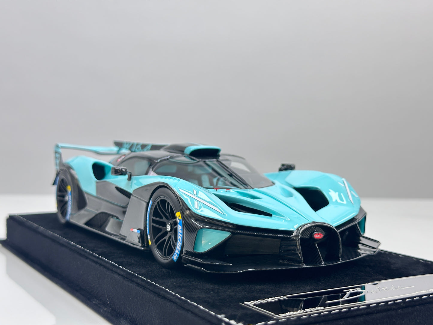 HH Model 1/18 Bugatti Bolide Tiffany Ultimate HH601