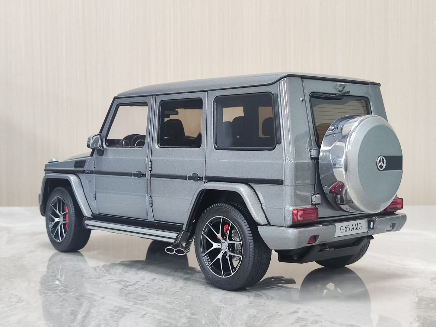 Almost Real 1:18 Mercedes-Benz G65 Matte Grey AR078