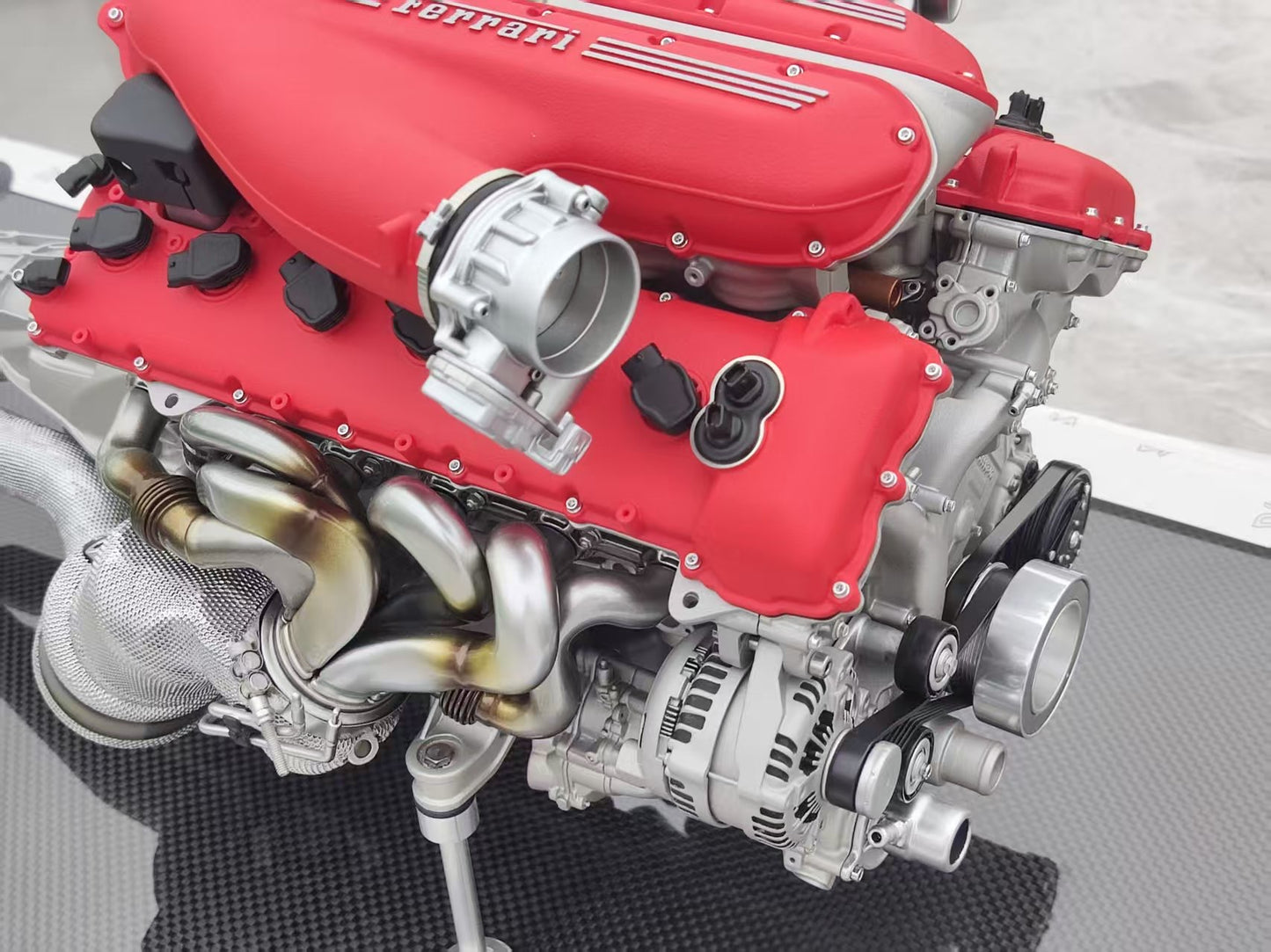 Amalgam 1/4 Ferrari 12CILINDRI V12 F140HD Engine and Gearbox M6325-SC1-16