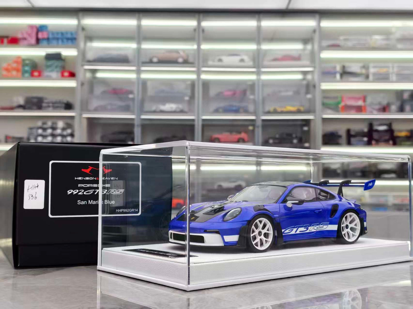 HH 1/18 Porsche 911 GT3 RS San Mano Blue HH536