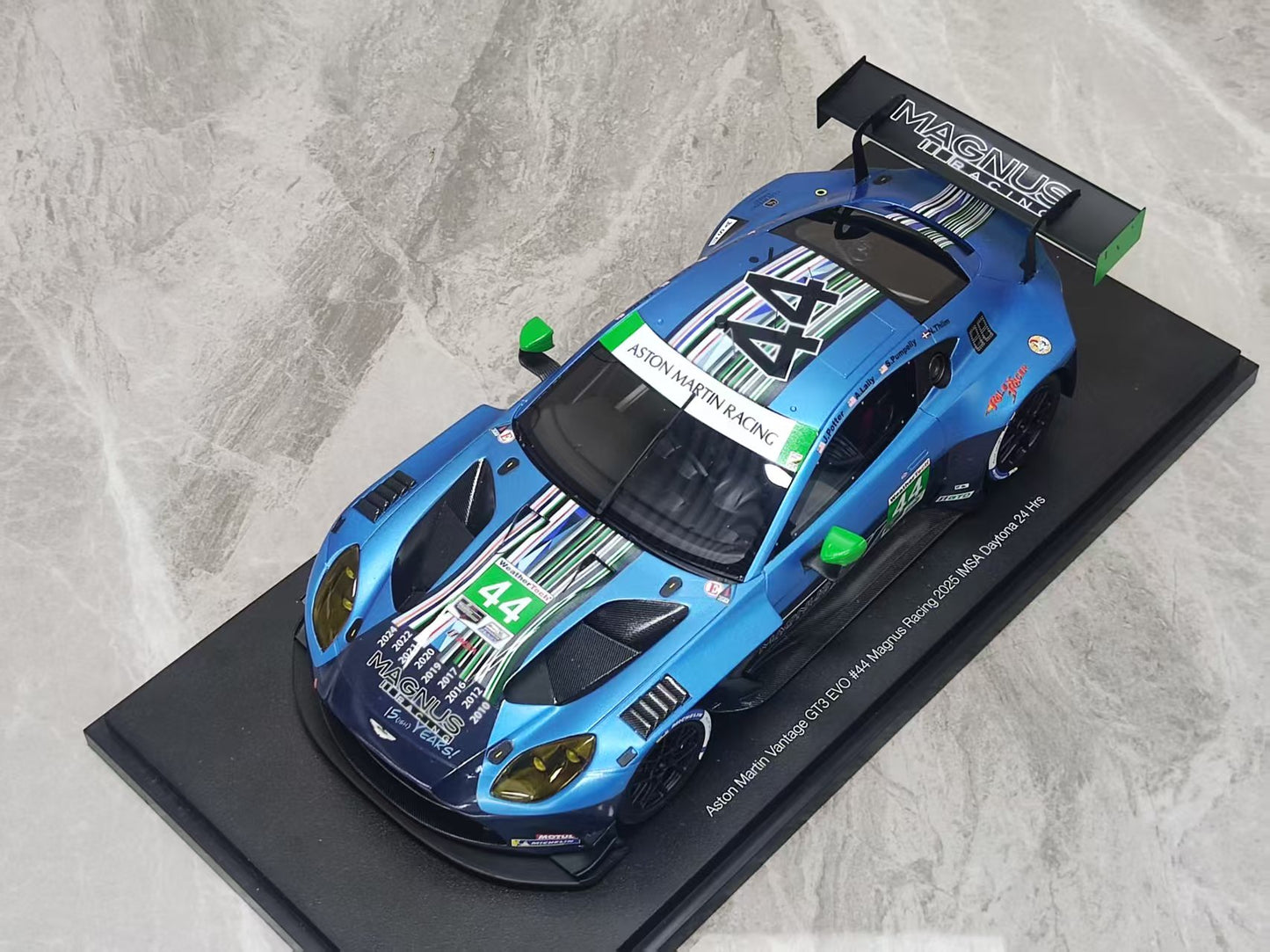 TopSpeed 1/18 Aston Martin Vantage GT3 EVO #44 Magnus Racing – Blue Livery (TS0682)