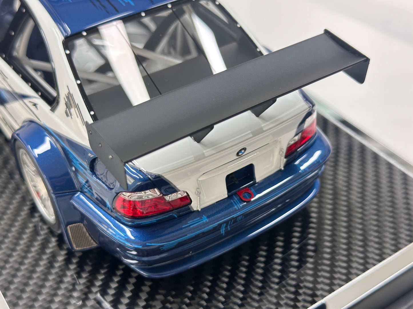 ZP 1/18 BMW M3 E46 GTR White/Blue ZP123