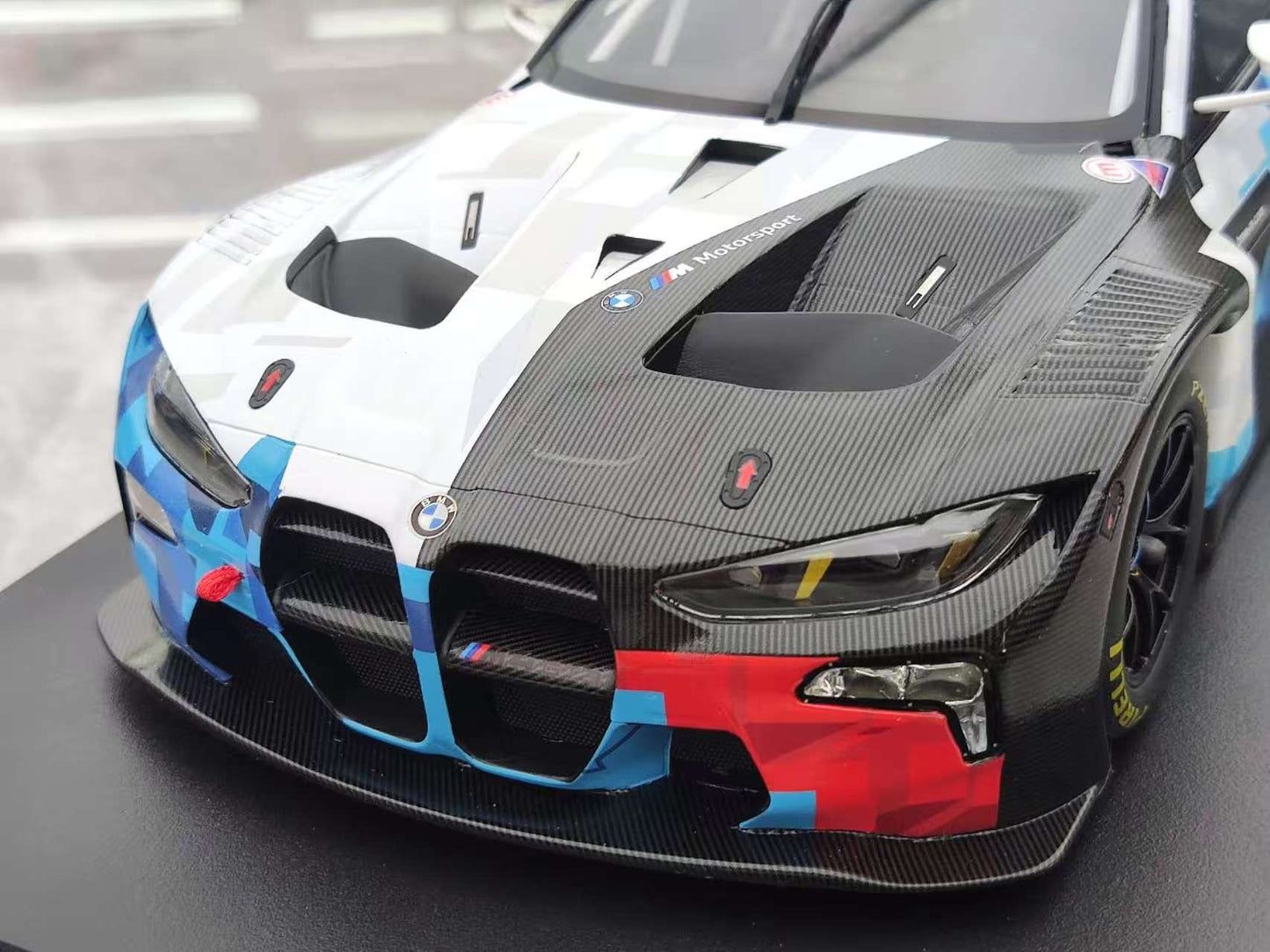 Topspeed 1/18 BMW M4 GT3 EVO Presentation Blue-White Livery Resin Model TS0614