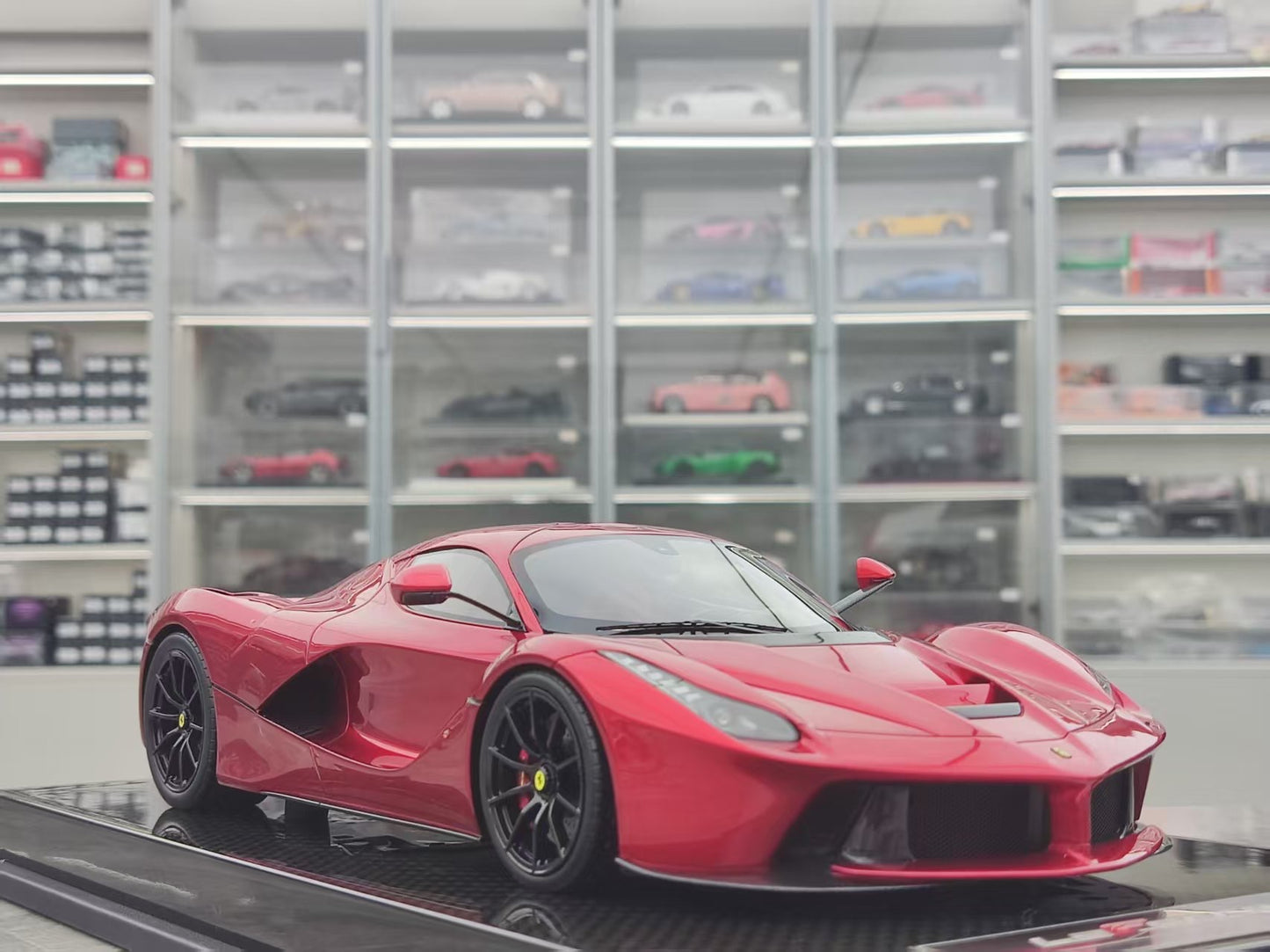 GAVIN 1/18 Ferrari LaFerrari Metallic Red GA003