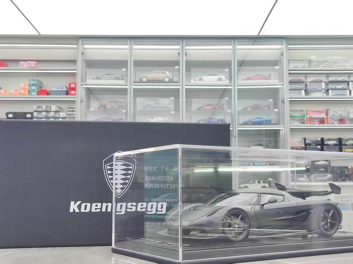 FRONTIART 1/18 Koenigsegg Jekso 7327 Full Carbon FA188
