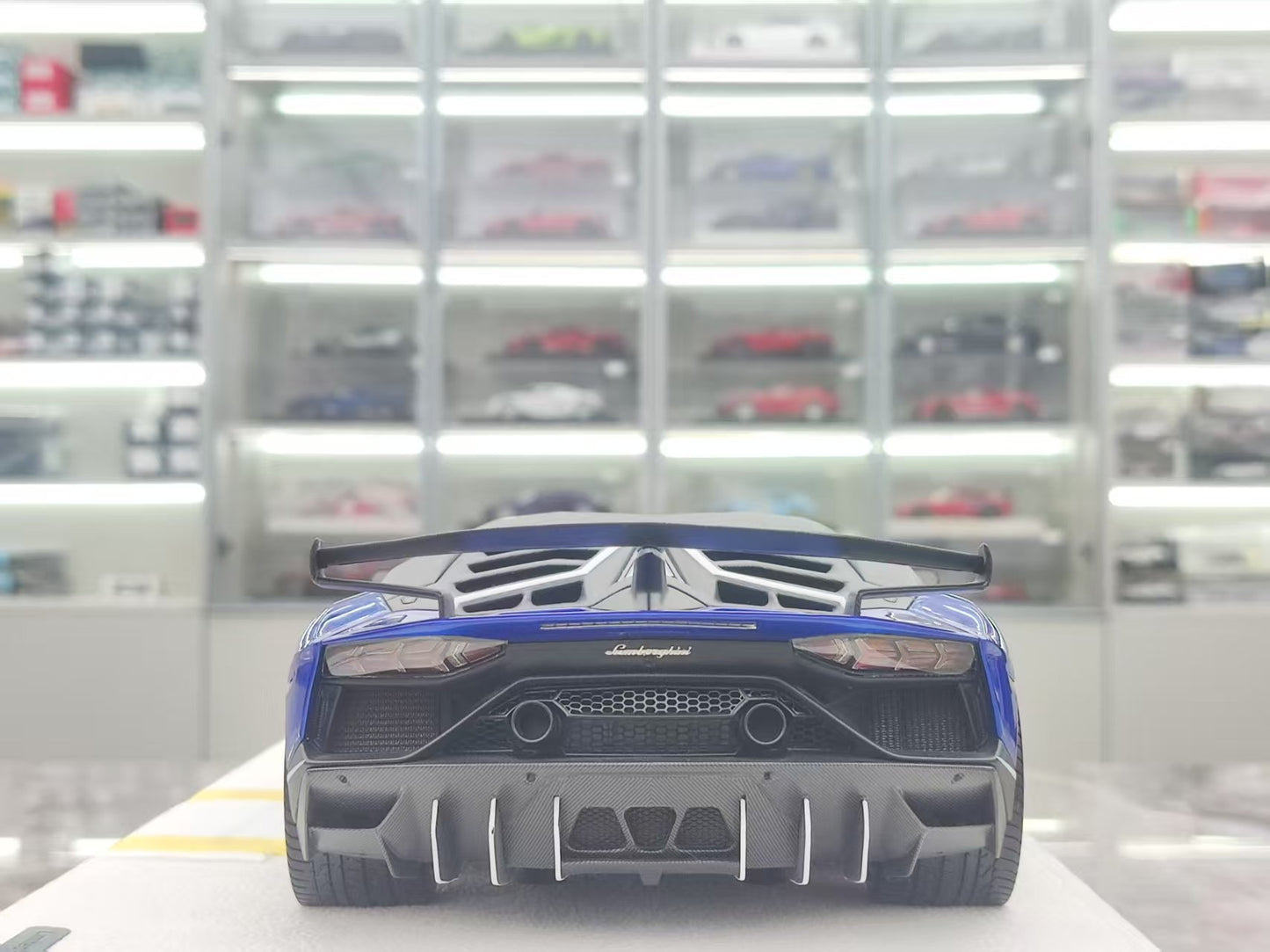 MAKEUP 1/18 Lamborghini SVJ 63 Blue Limited Edition Car Model EML027B