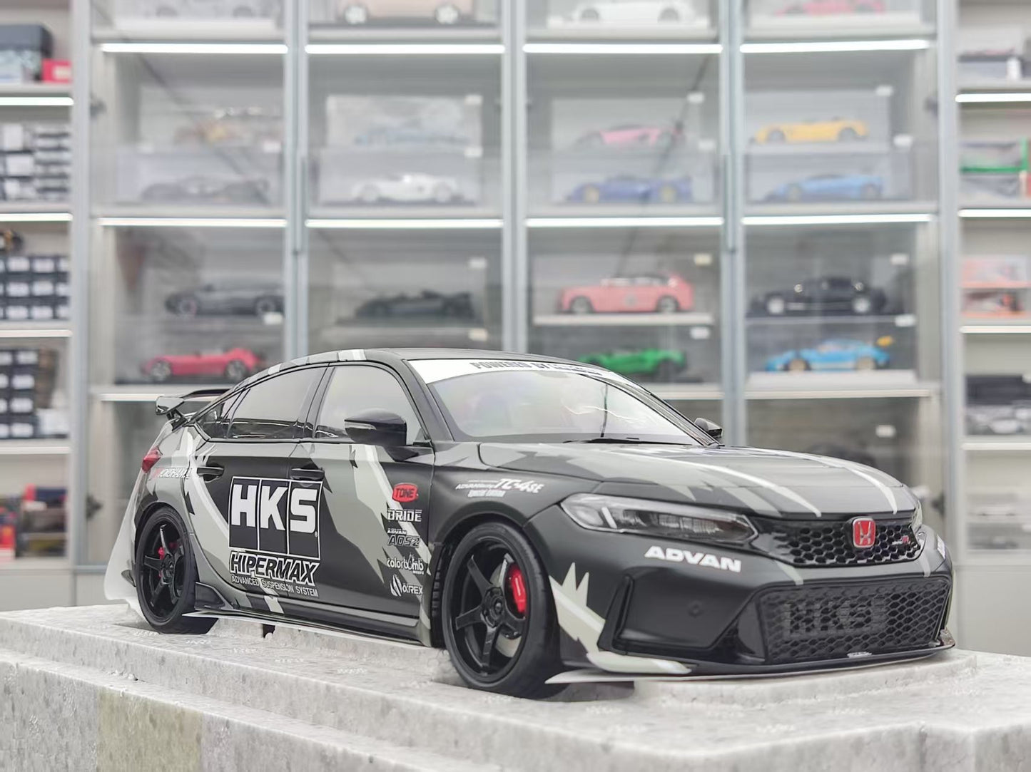 MOTORHELIX 1/18 Honda Civic Type R (FL5) HKS Livery Matte Black MH351