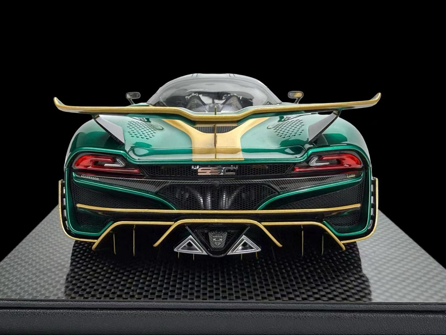 Frontiart 1/18 SSC Tuatara Striker – Green