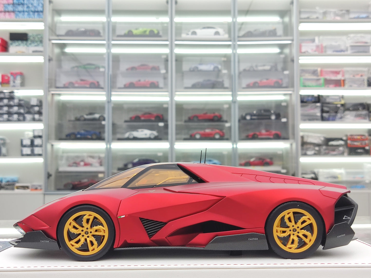 CE 1/18 Lamborghini Egoista Matte Red Limited Edition Car Model JS-CE002