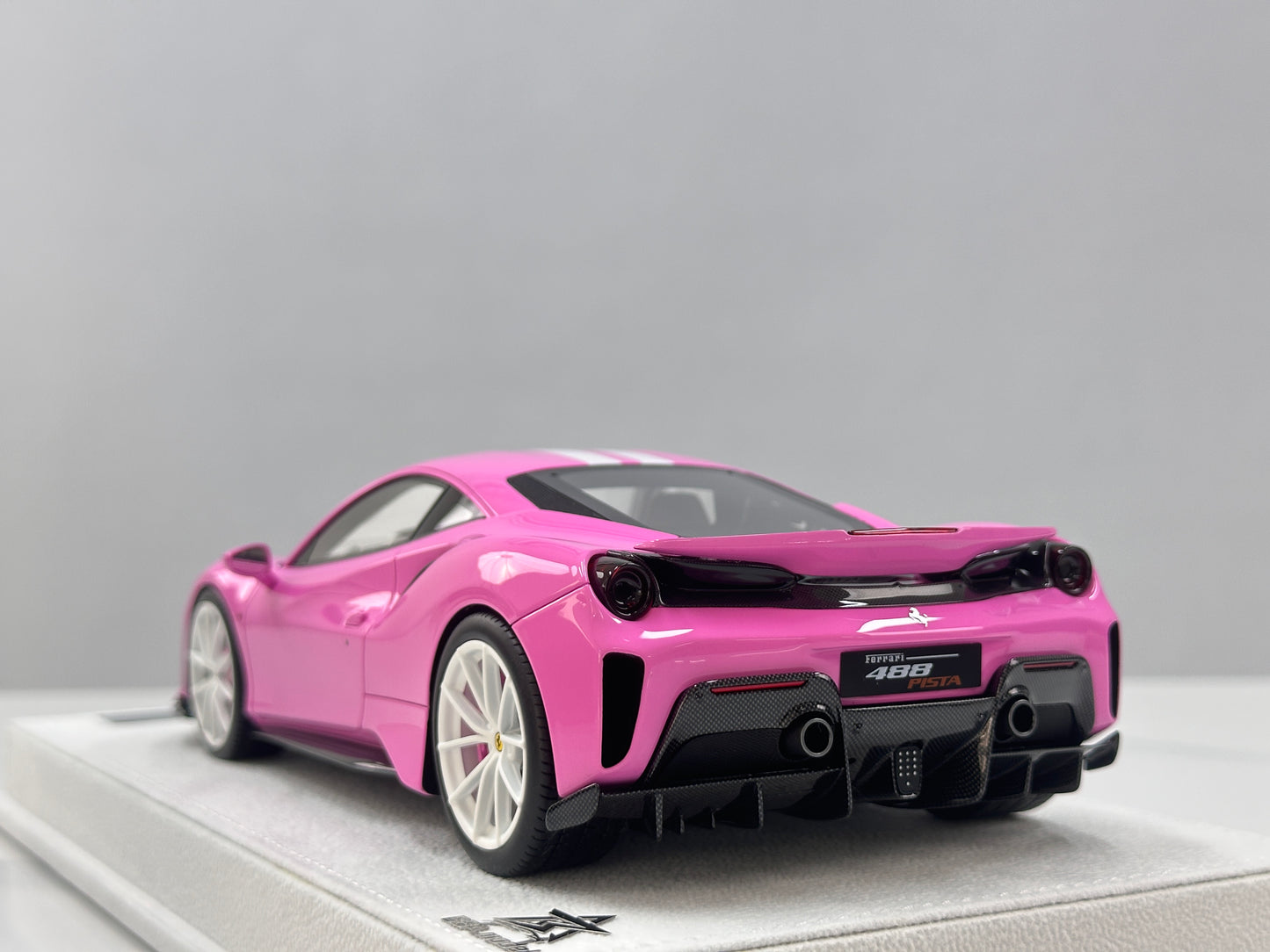 BBA MODEL 1/18 Ferrari 488 Pista – Pink with White Livery (BBA088)