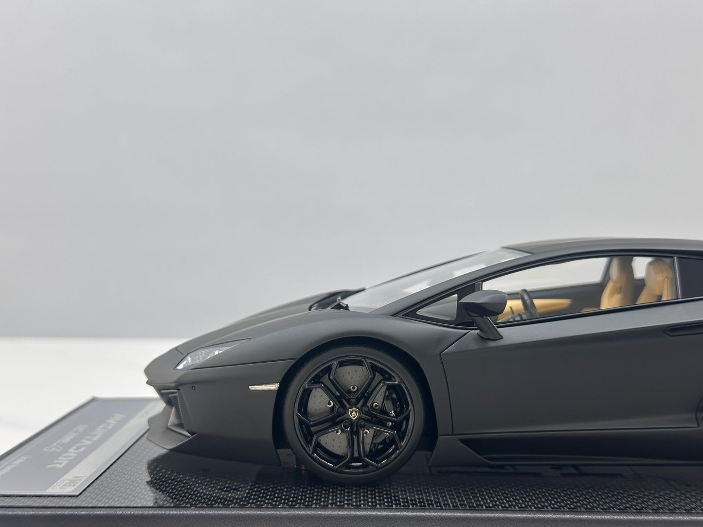 VMB 1/18 Lamborghini Aventador LP700-4 Matte Black VMB066