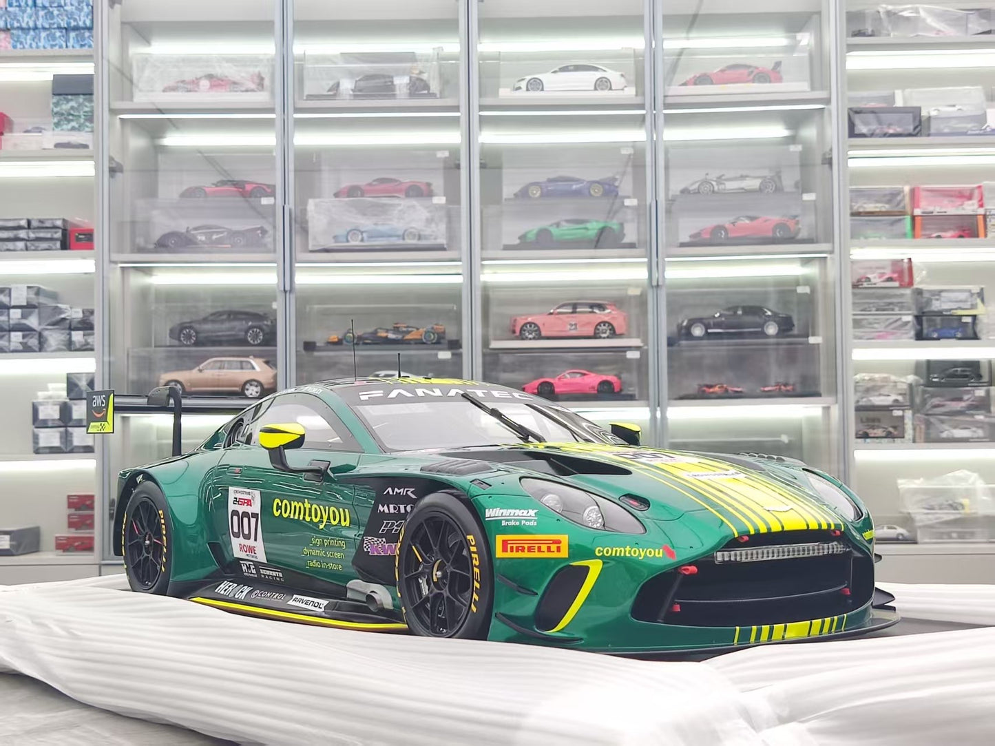 SPARK 1/8 Aston Martin GT3 Winner SPA Green 08SP258