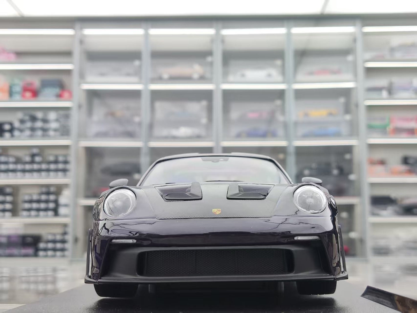 Solido 1/18 Porsche 911 GT3 RS 2024 S1812103