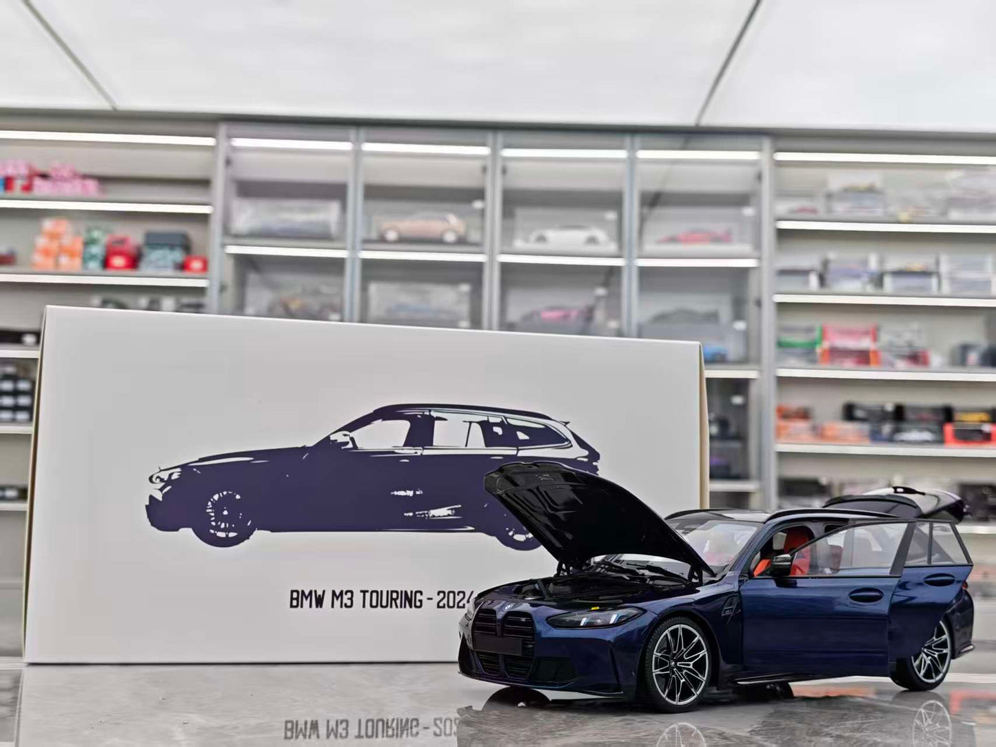 MINICHAMPS 1/18 BMW M3 Touring Blue 113024016